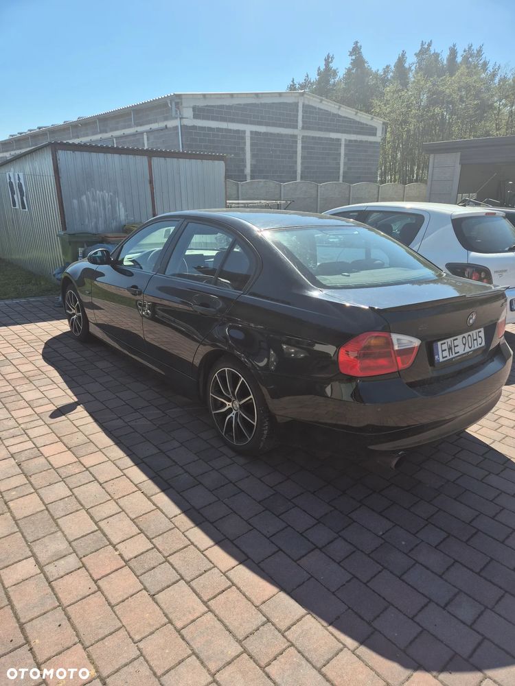 BMW Seria 3 318i - 10