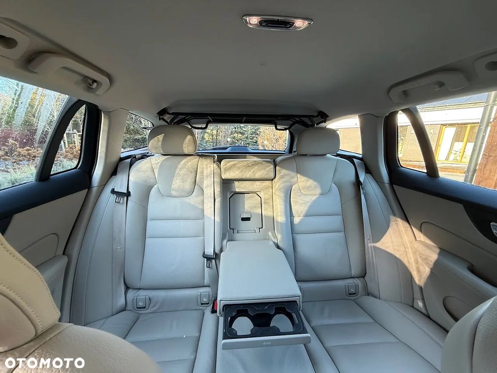 Volvo V60 T5 AWD Inscription - 14
