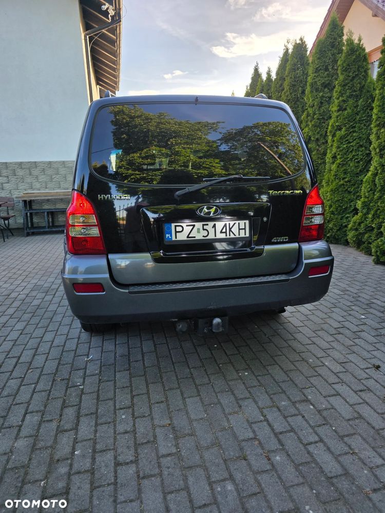 Hyundai Terracan - 4