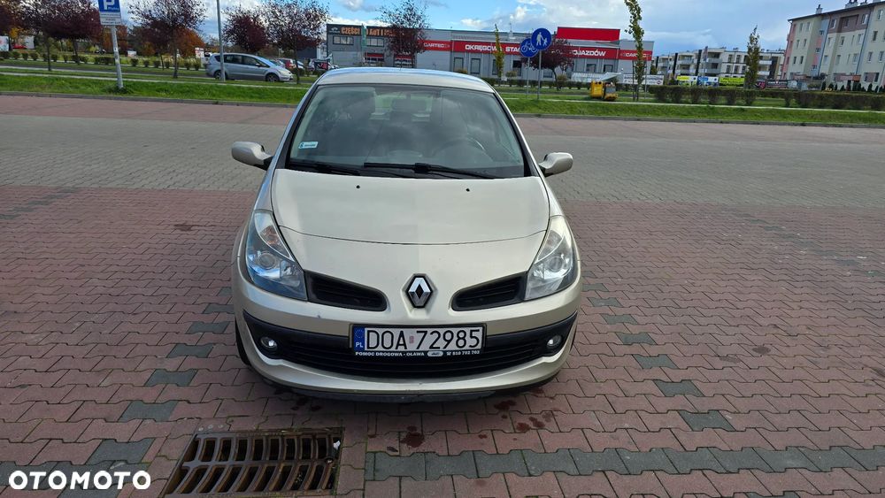 Renault Clio 1.6 16V Expression - 6