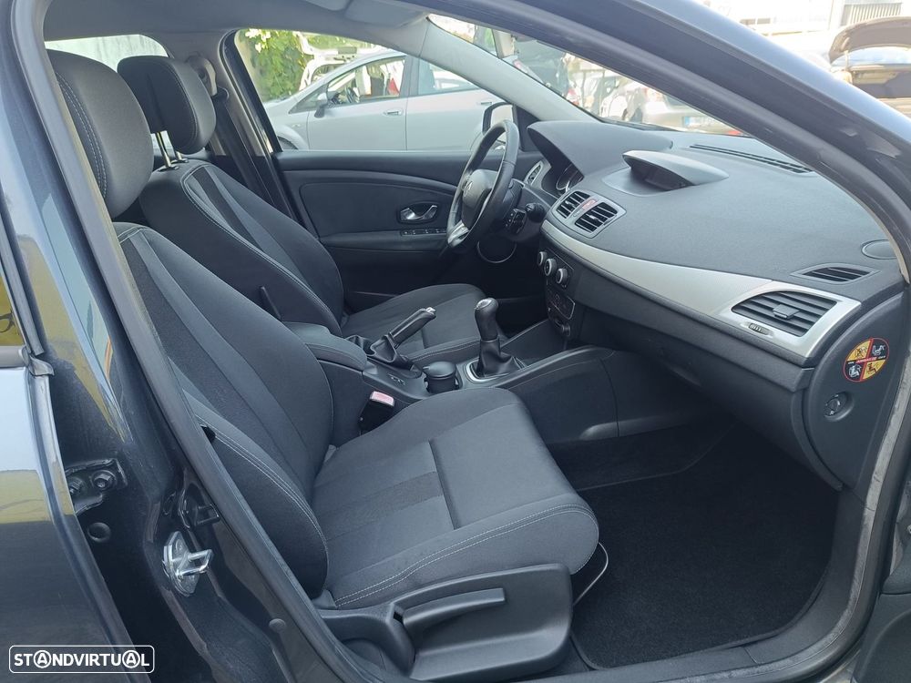 Renault Mégane 1.5 dCi Confort - 8
