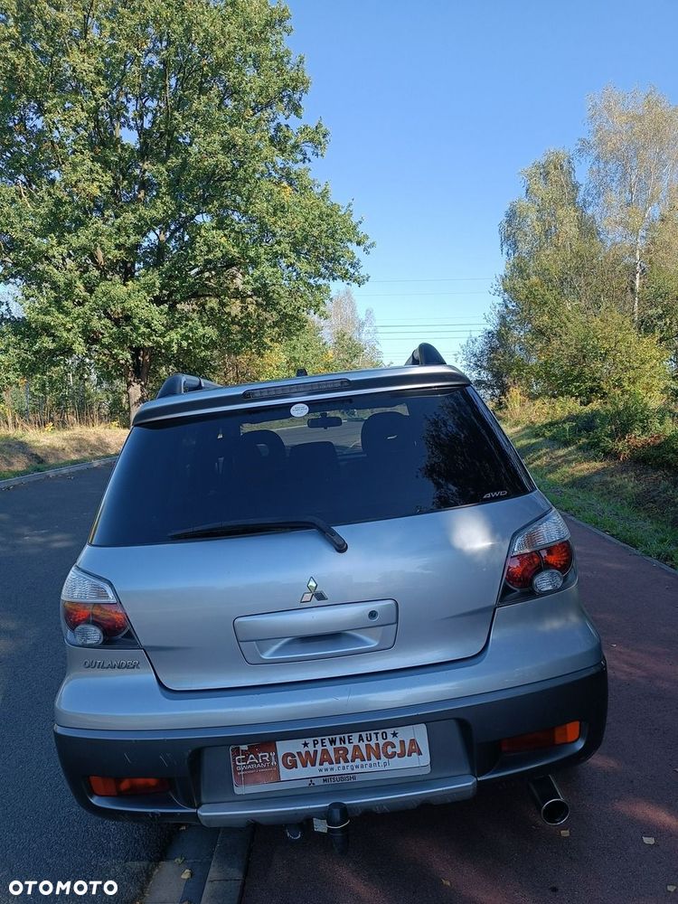 Mitsubishi Outlander - 7
