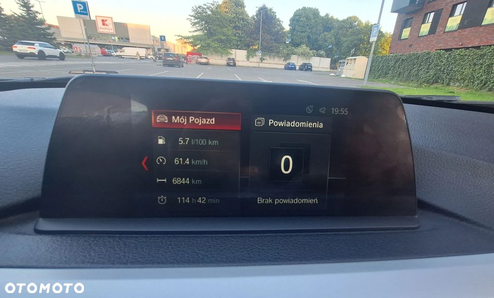 BMW Seria 3 320d Touring - 10