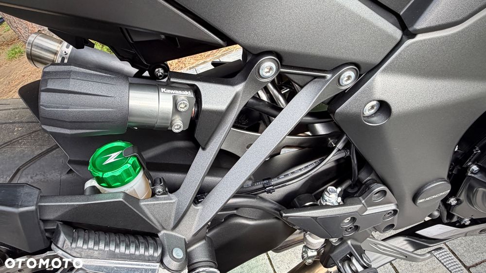 Kawasaki Ninja 1000 SX - 16
