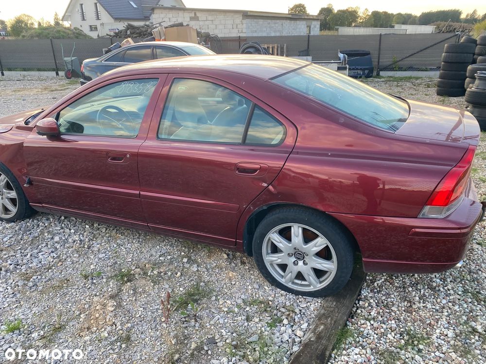 Volvo S60 2.4 Momentum - 6