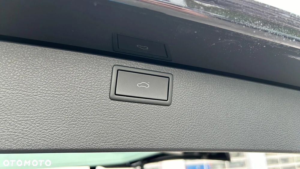 Volkswagen Multivan 2.0 TDI L1 Highline DSG - 36