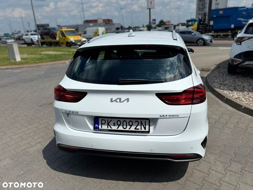 Kia Ceed 1.5 T-GDI M - 5