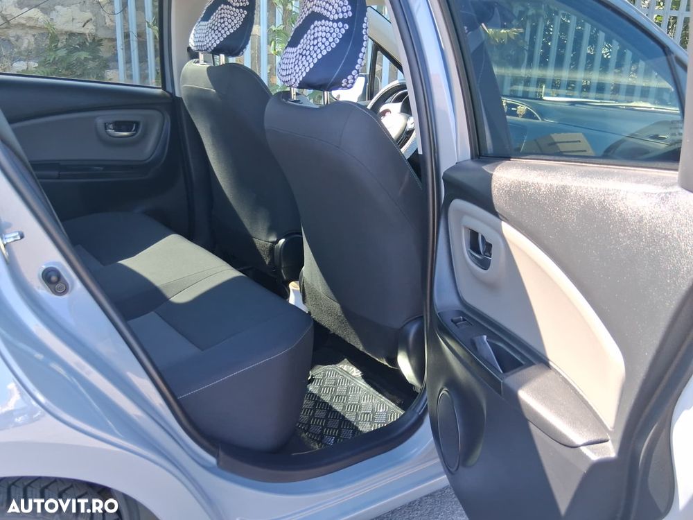 Toyota Yaris - 15