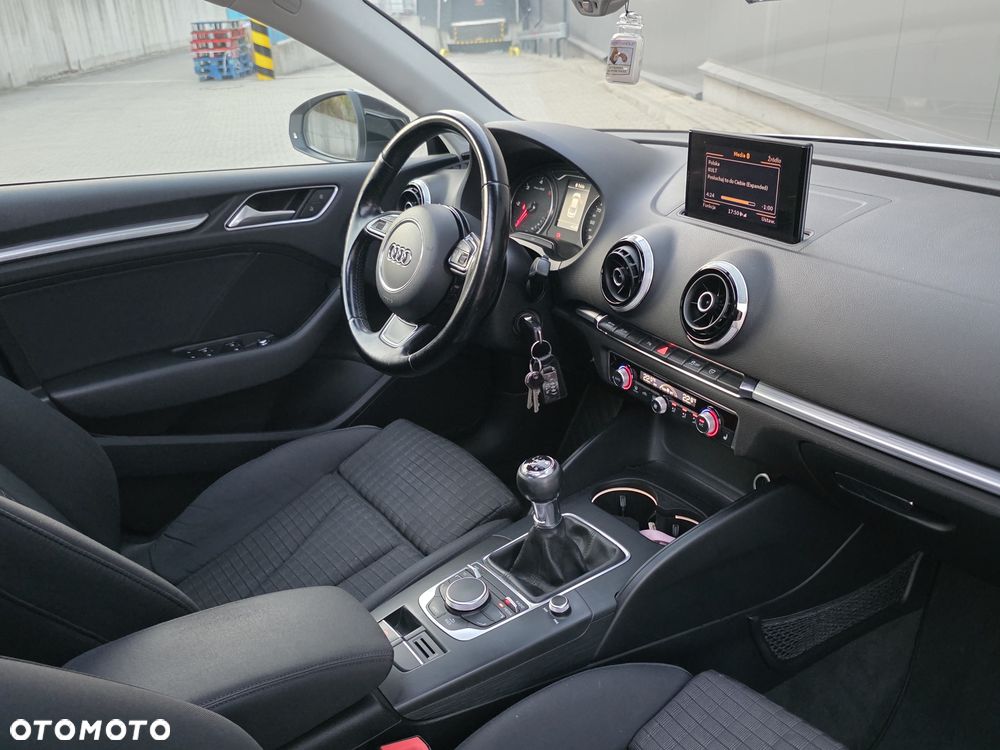 Audi A3 Limousine 2.0 TDI (clean diesel) Ambiente - 16