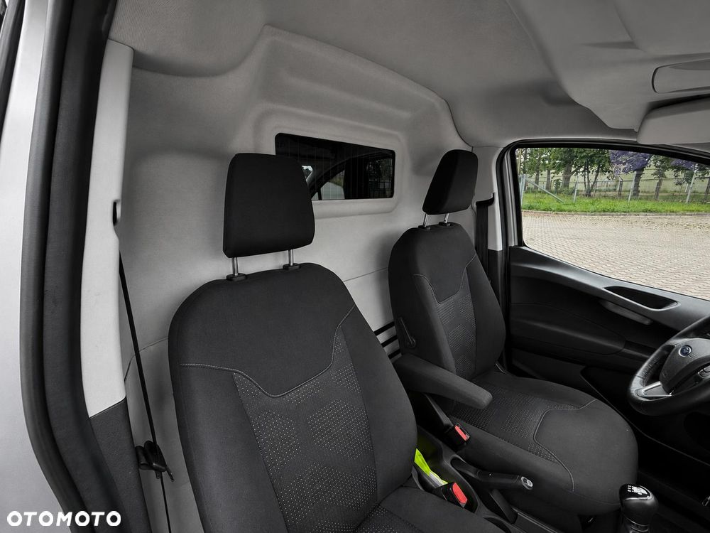 Ford TRANSIT COURIER - 17