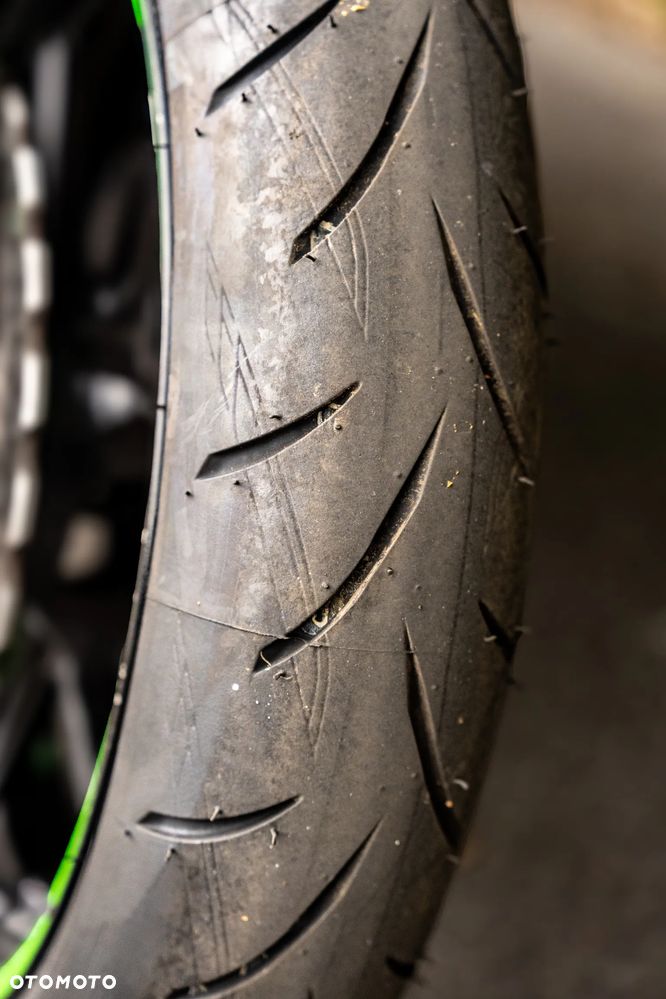 Kawasaki Ninja 1000 SX - 11