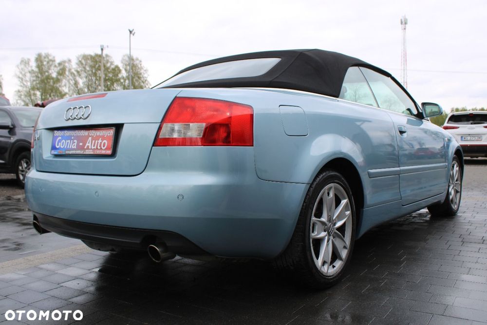 Audi A4 Cabrio - 12