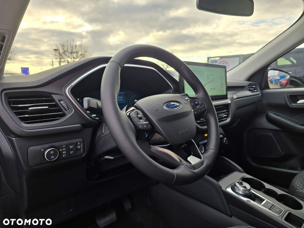Ford Kuga - 11
