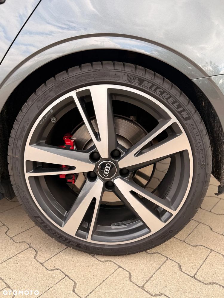 Audi RS3 Limousine - 12