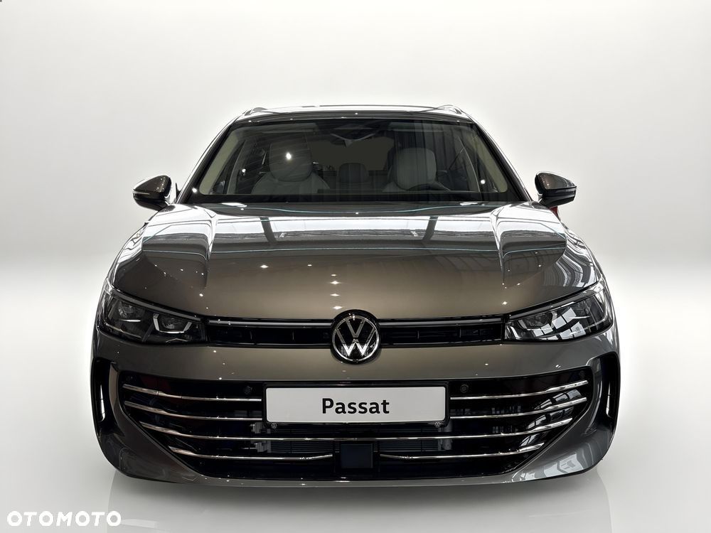 Volkswagen Passat - 3