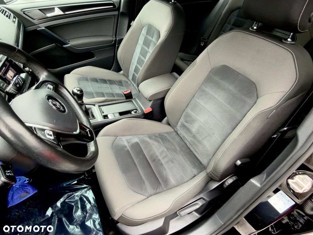 Volkswagen Golf 1.4 TSI Highline - 19