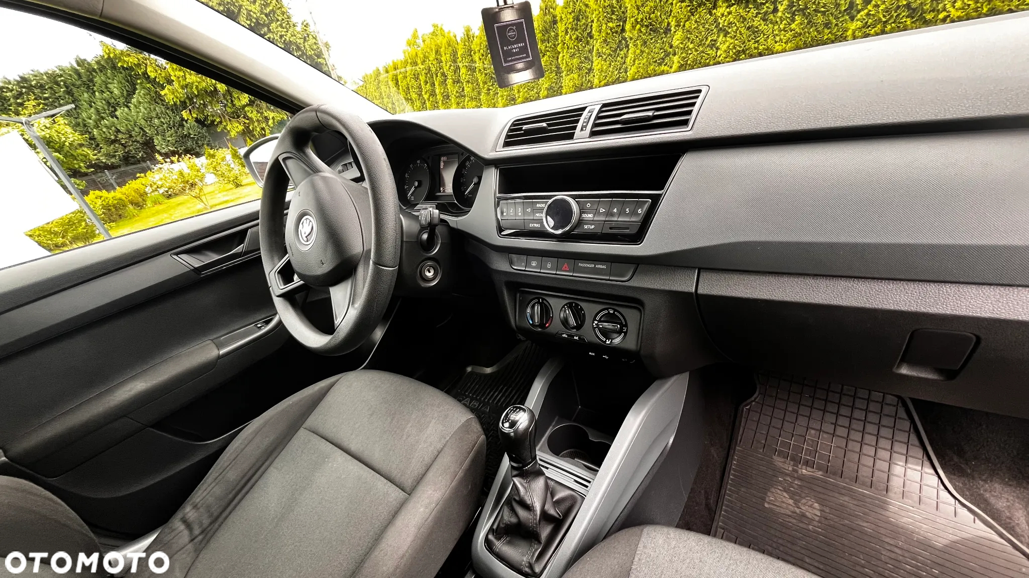 Skoda Fabia 1.2 TSI Active - 10