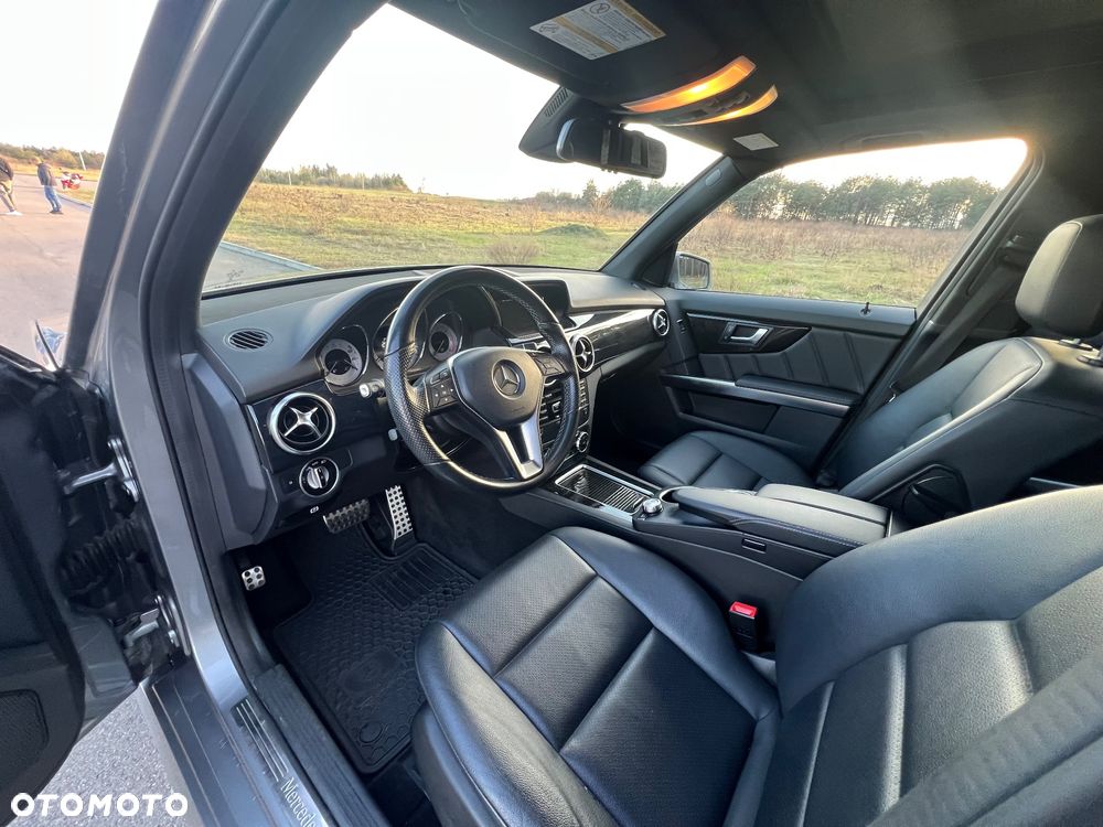 Mercedes-Benz GLK - 24