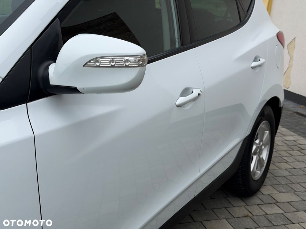 Hyundai ix35 2.0 Premium 2WD - 19