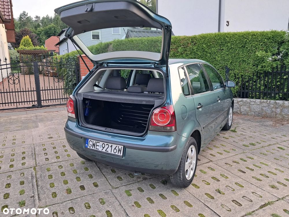 Volkswagen Polo 1.4 16V Comfortline - 13
