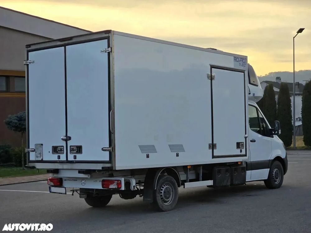 Mercedes-Benz Sprinter - 3