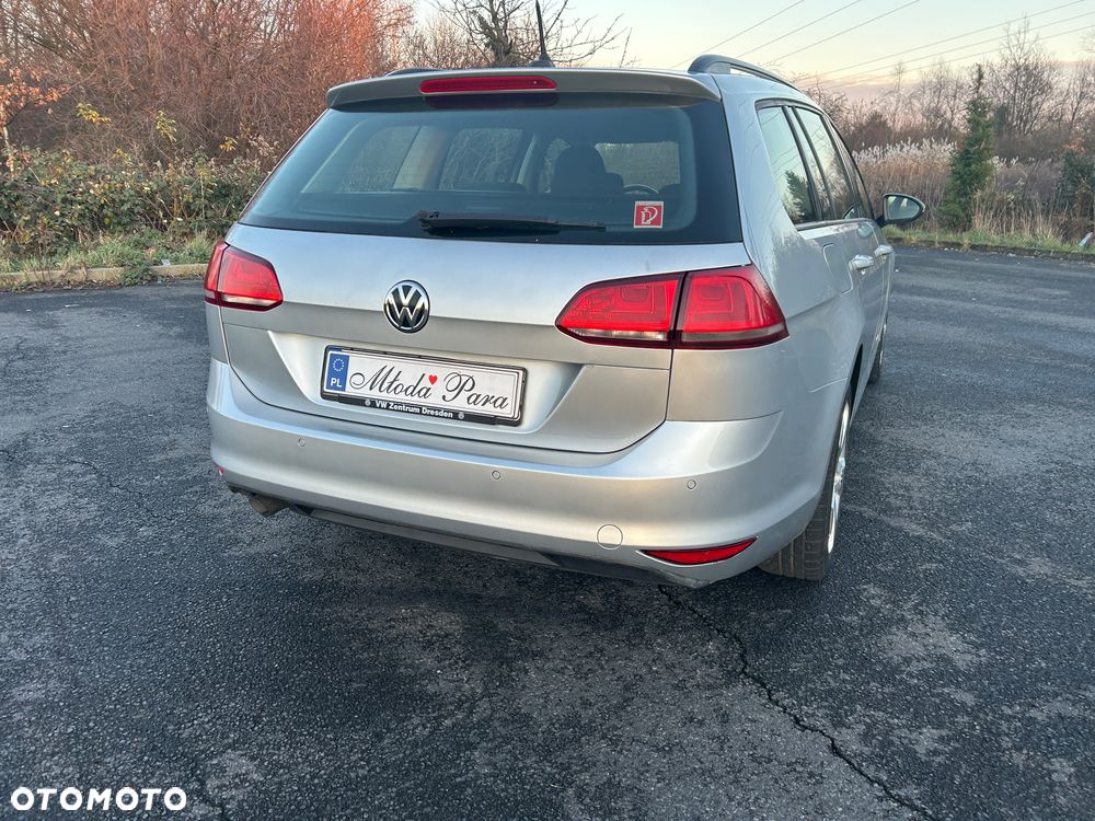 Volkswagen Golf - 27