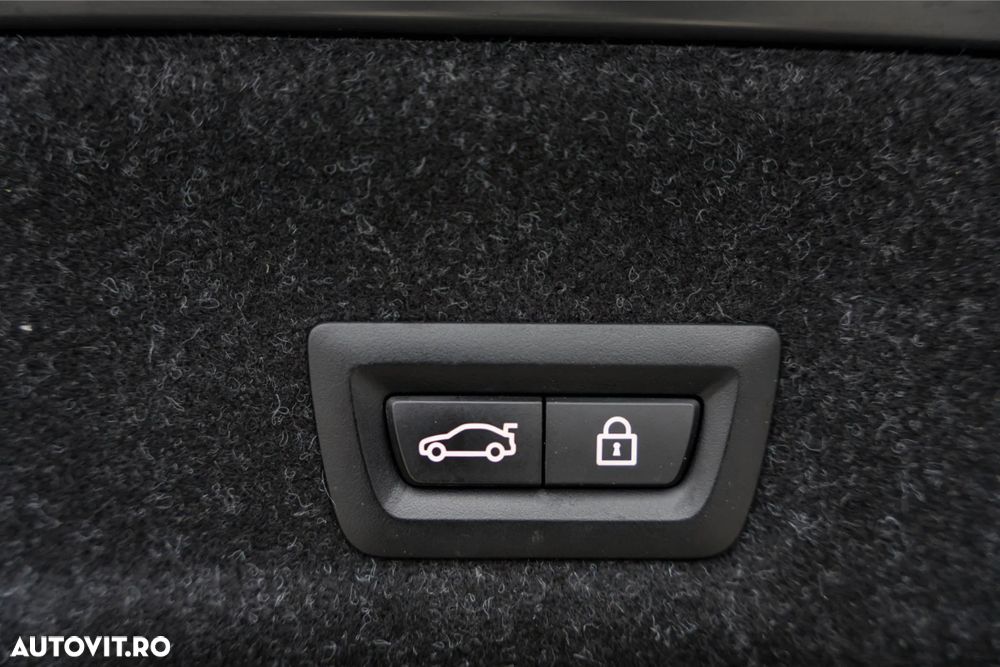 BMW Seria 3 330e Aut. M Sport - 13