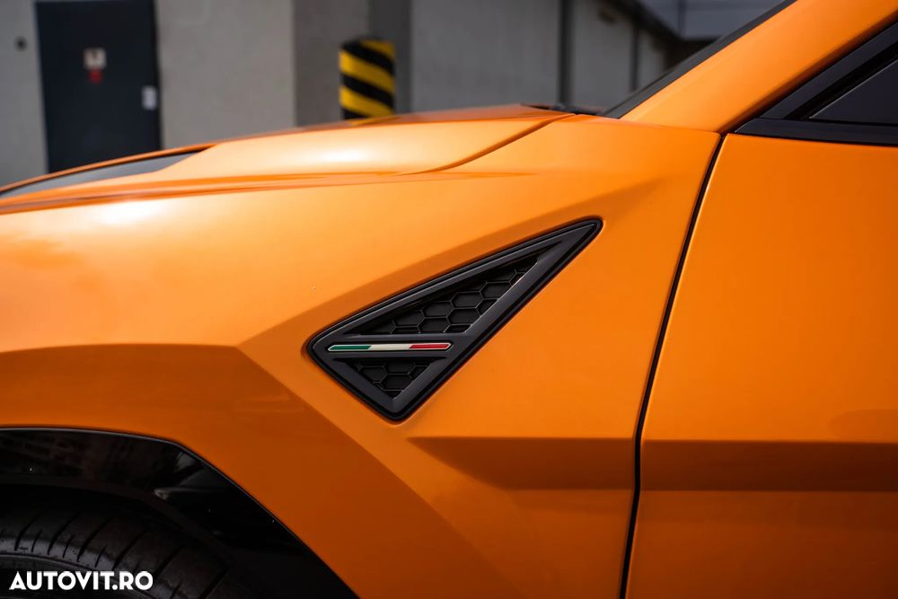 Lamborghini URUS - 9