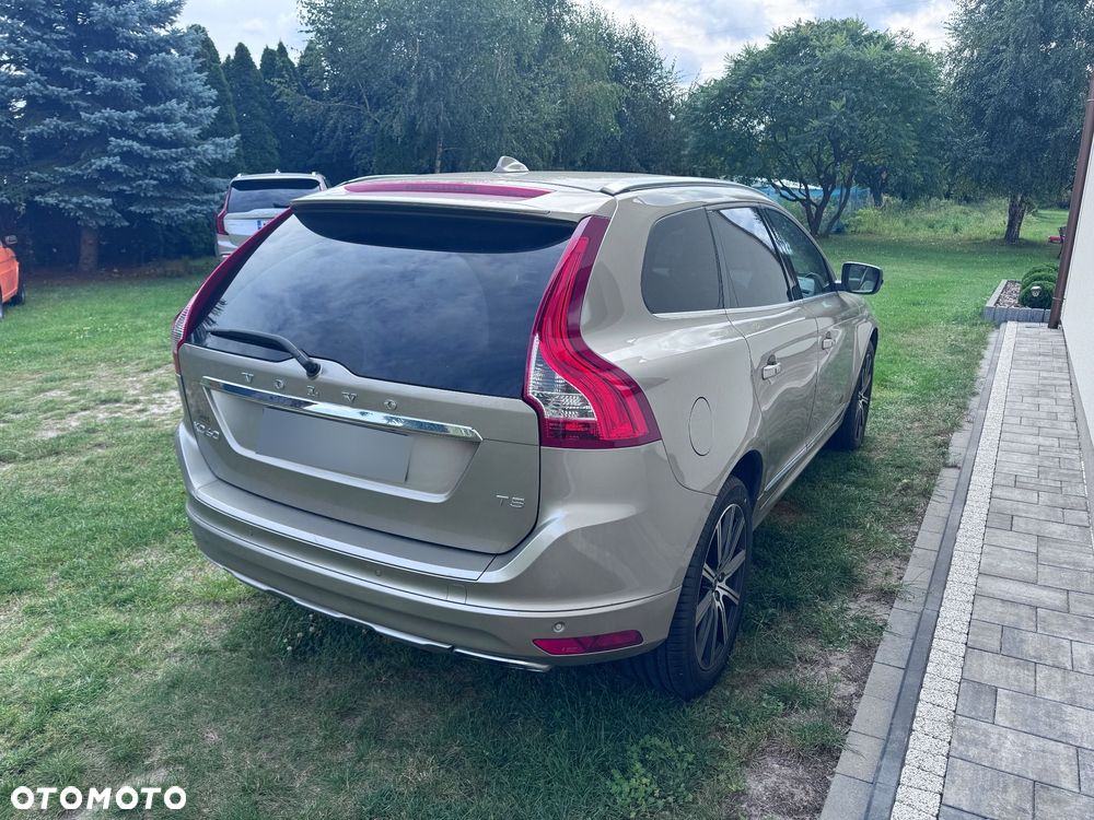 Volvo XC 60 - 6