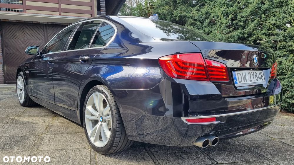 BMW Seria 5 518d Luxury Line - 2