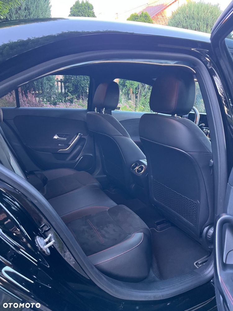 Mercedes-Benz Klasa A 220 4-Matic AMG Line 7G-DCT - 15