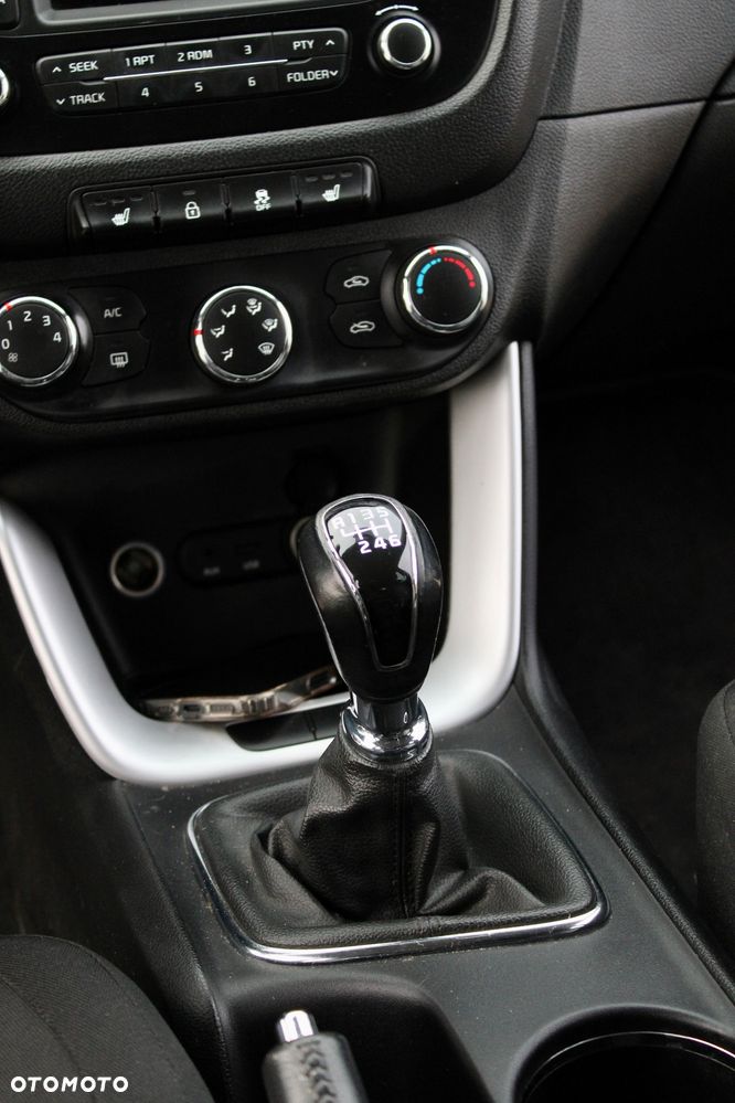 Kia Ceed 1.4 CVVT Dream-Team Edition - 19