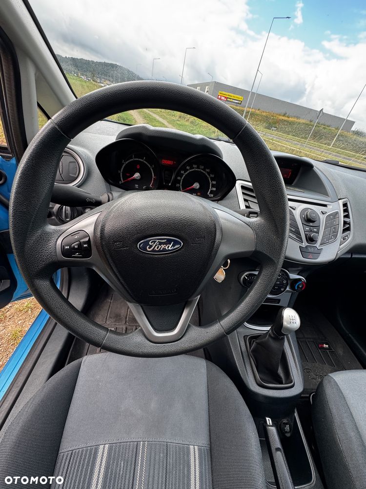 Ford Fiesta - 16