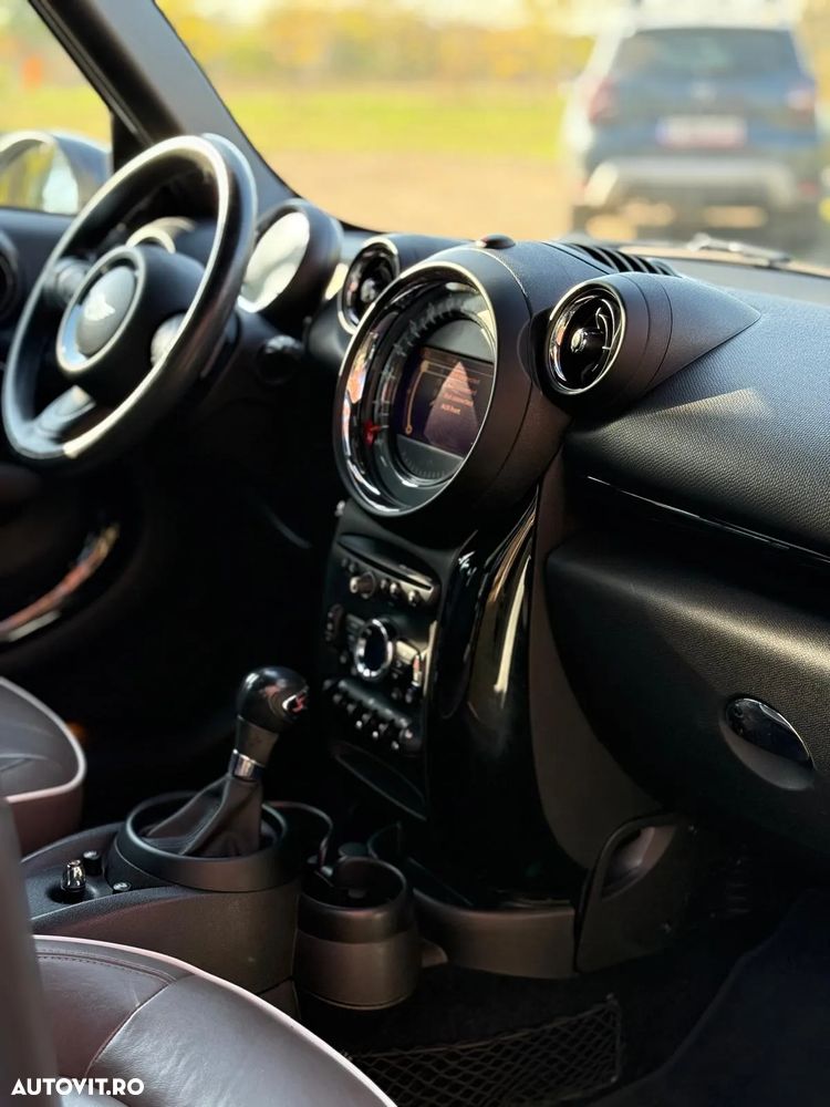 Mini Countryman - 12