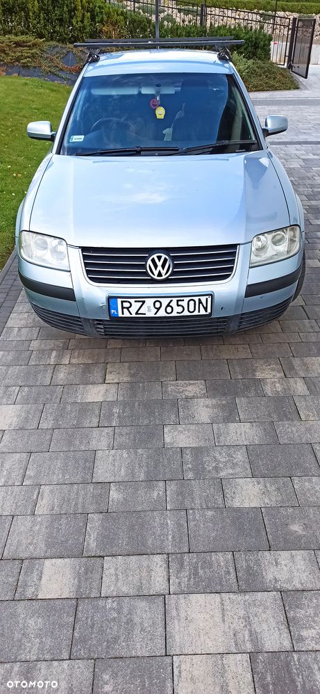 Volkswagen Passat 1.9 TDI Comfortline - 3