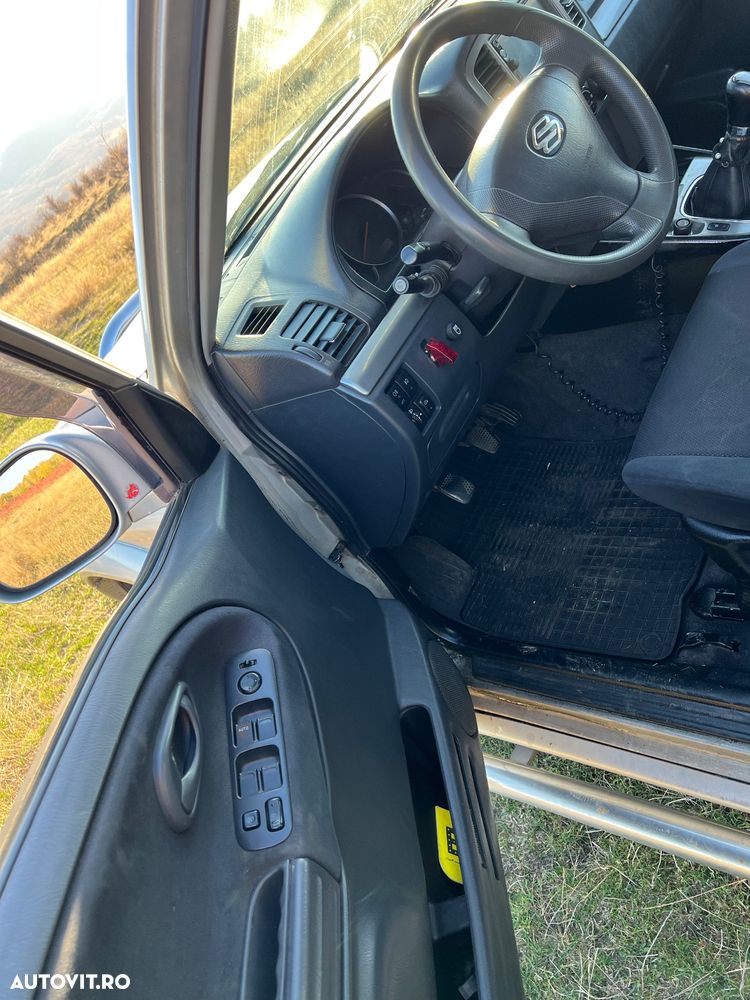 Suzuki Grand Vitara 2.0 TD A/C - 6