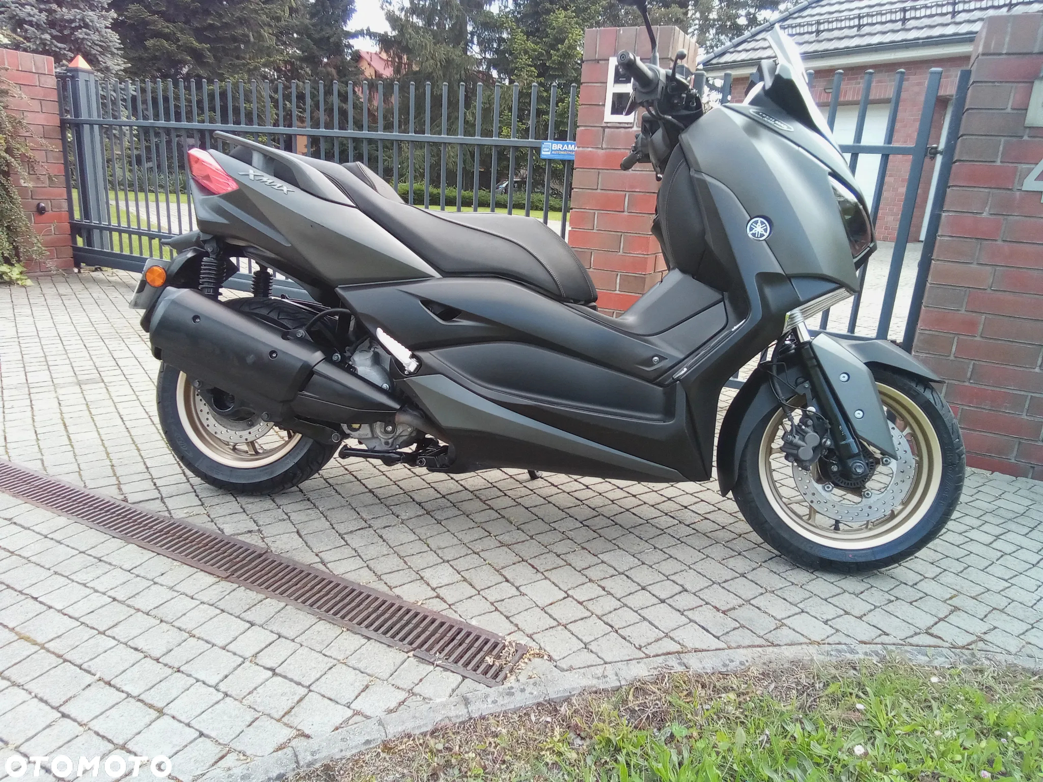 Yamaha X-max - 3