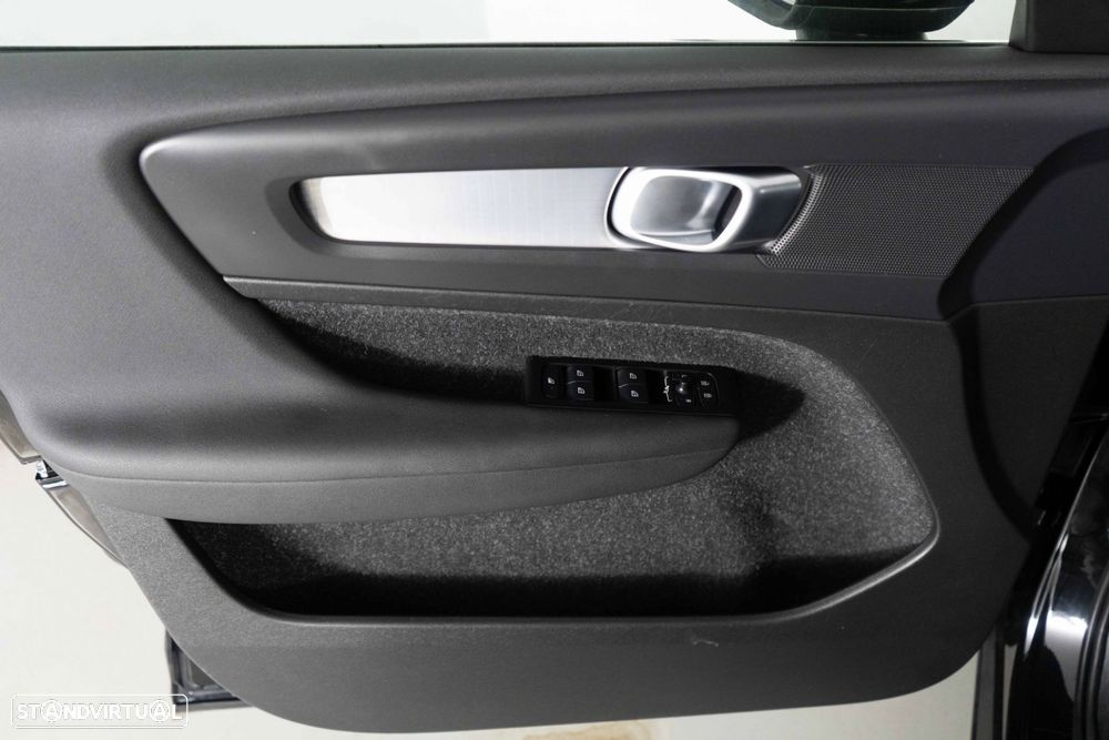 Volvo XC 40 1.5 T5 PHEV Momentum Plus - 29