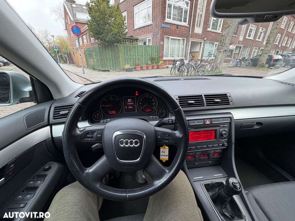 Audi A4 - 8