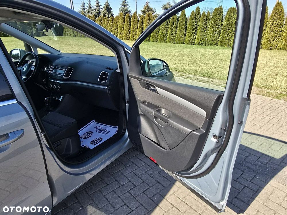 Volkswagen Sharan - 27