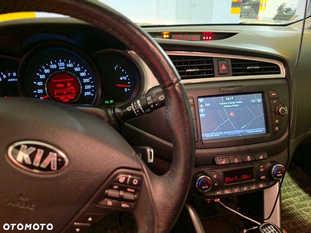 Kia Ceed 1.6 GDI Smart Plus - 3