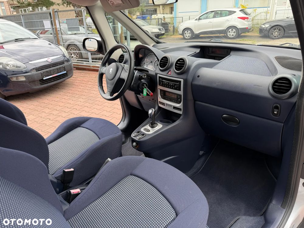 Peugeot 1007 - 25