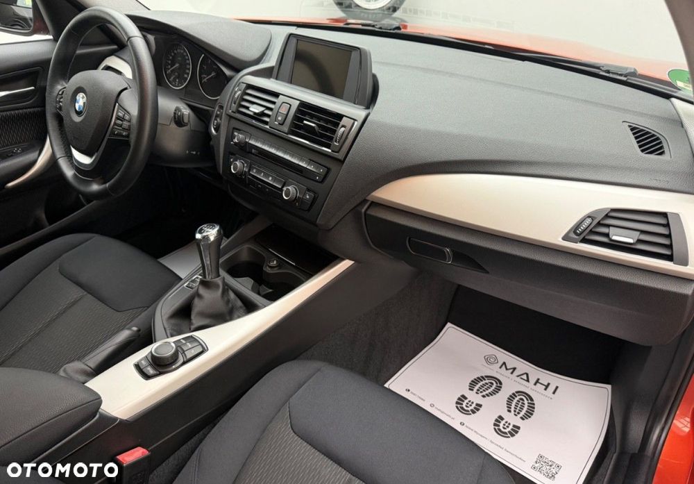 BMW Seria 1 116i - 16