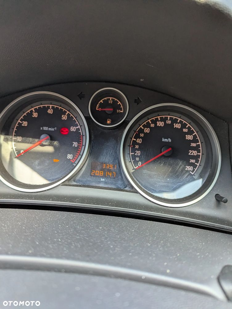 Opel Astra 1.6 Turbo Cosmo - 17