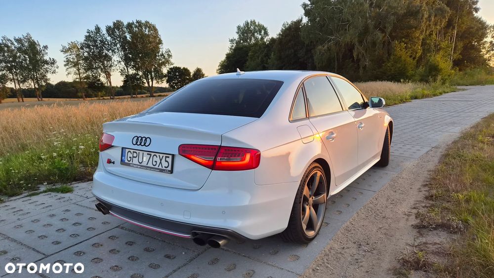 Audi S4 Limousine - 2