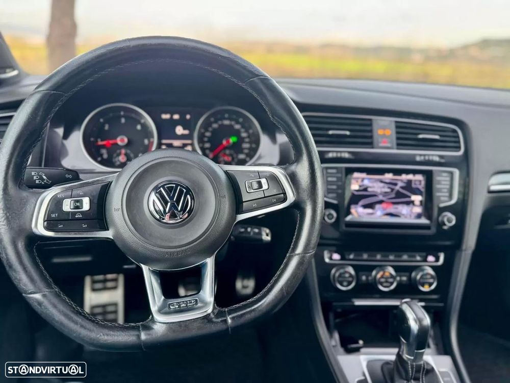 VW Golf 2.0 TDI GTD DSG - 15
