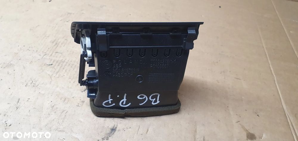 Kratka nawiewu powietrza prawa VW Passat B6 3C1819702F - 6