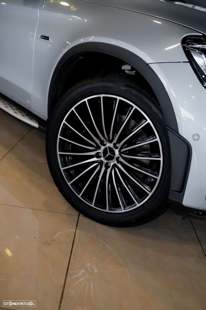 Mercedes-Benz GLC 300 - 11
