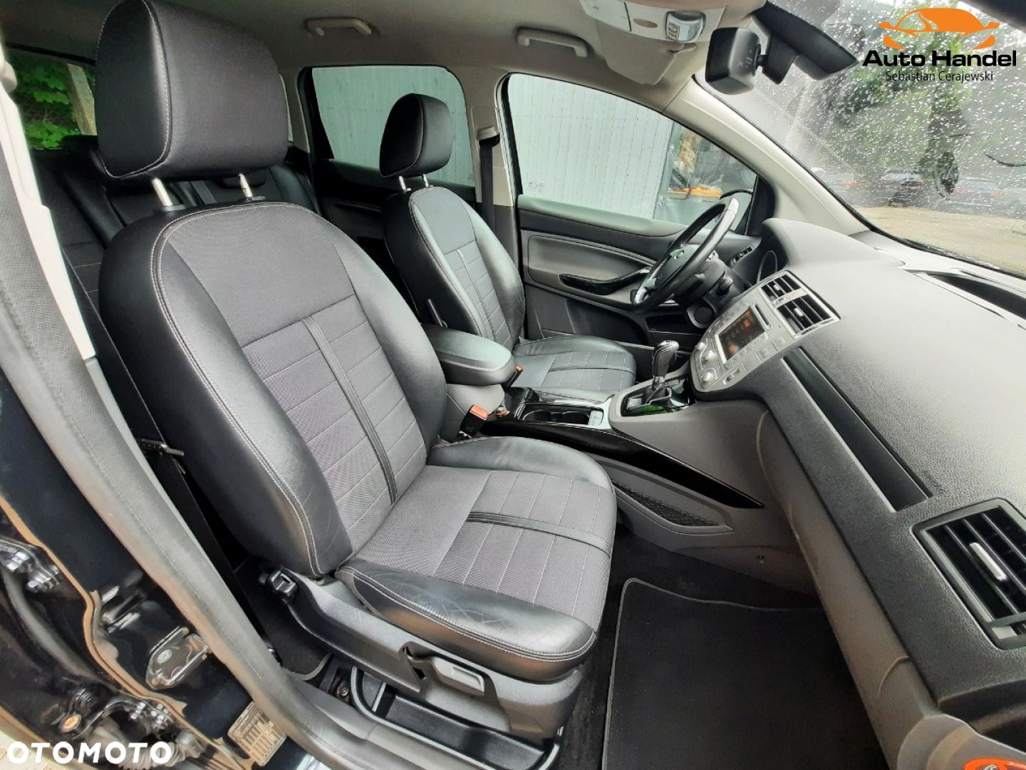 Ford Kuga 2.0 TDCi 4x4 Titanium - 32