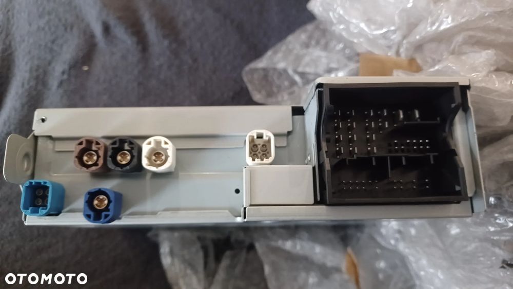 VW SKODA AUDI CZYTNIK INFORMACJI 8Y0035043 P - 3